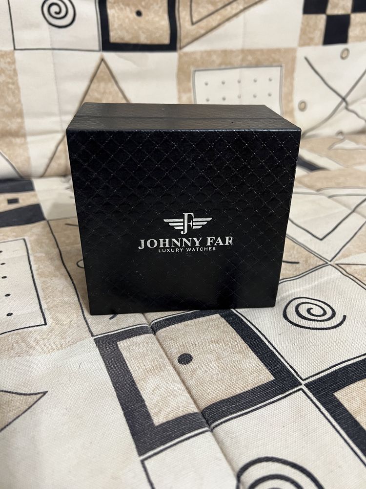 Ceas Johnny Far gold nou