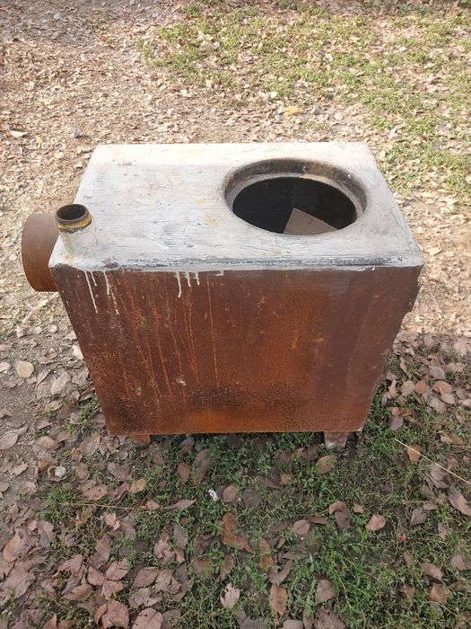 Продам печь на твердом топливе