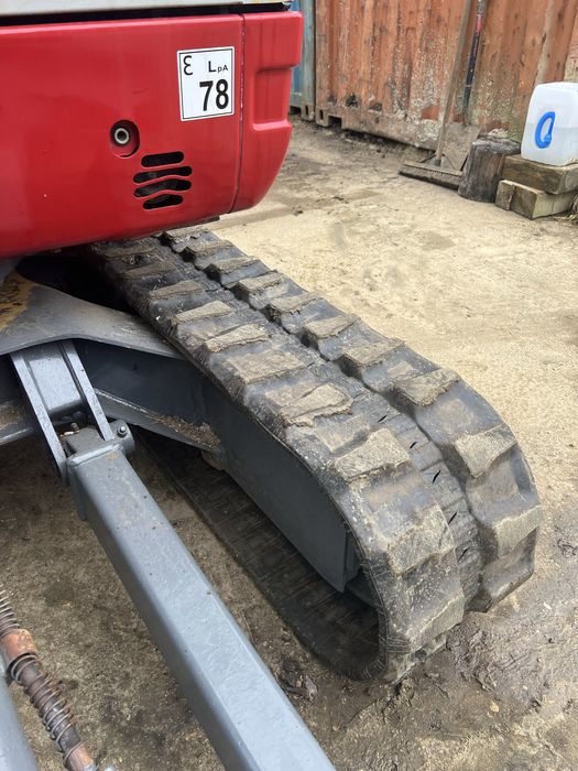 Excavator Takeuchi TB228