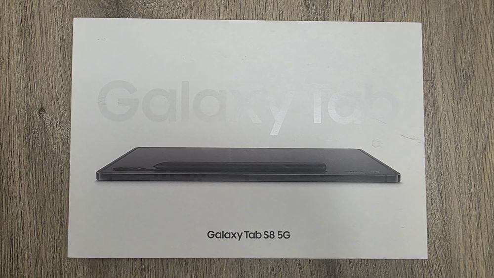 Galaxy Tab S8 5G 128GB + Book Cover Keyboard