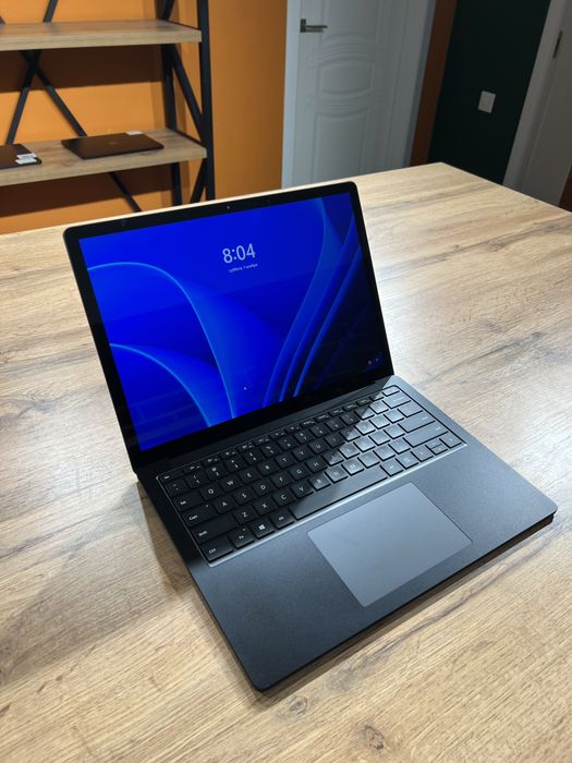 Microsoft Surface Laptop 3 I5-10Gen / 8 / 256