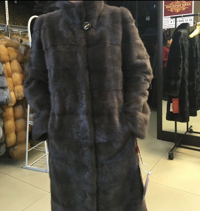 Шуба норковая, в фирменном чехле, в отличном состоянии