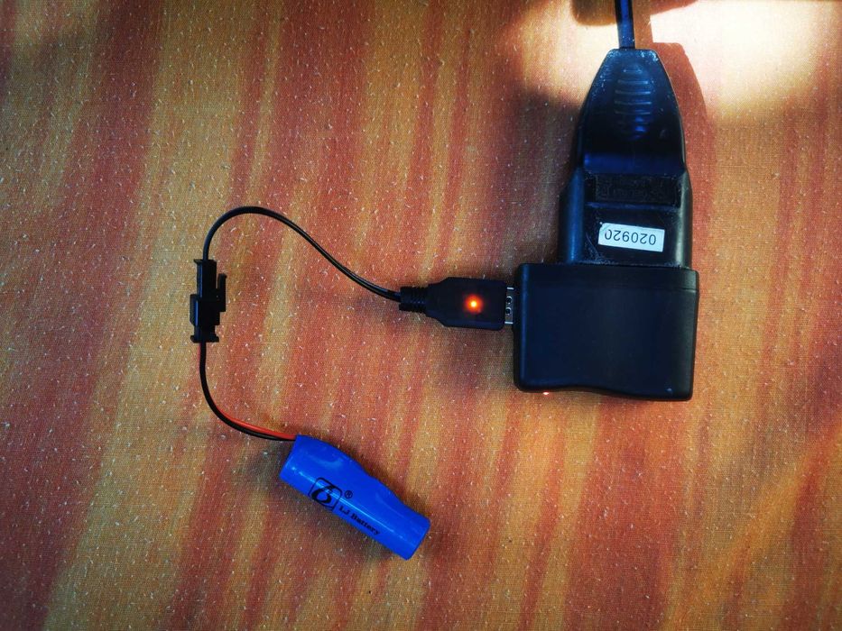 Masinuta Off Road SUV de politie cu telecomanda acumulator NOS