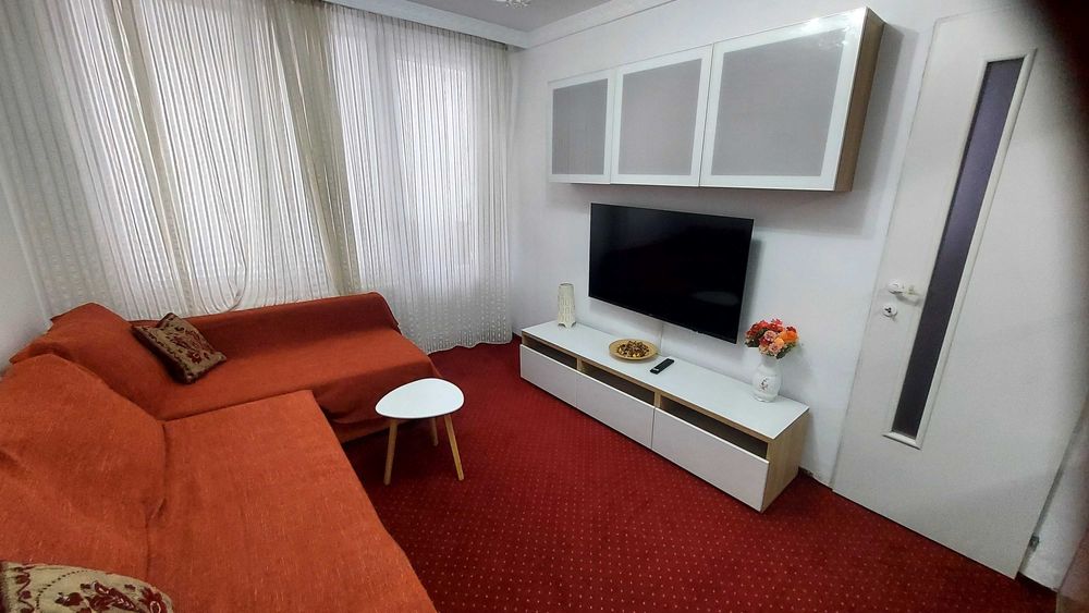Inchiriez apartament 3 camere  - zona Sebastian