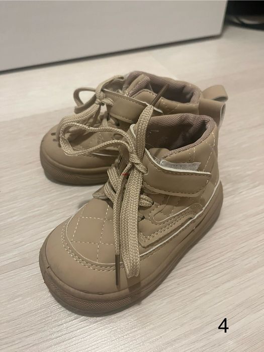 Ботинки демисезонные