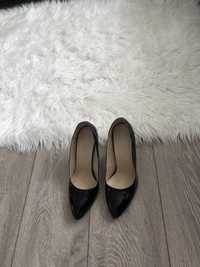 Pantofi femei  marelbo marimea 40 culoare negru lac