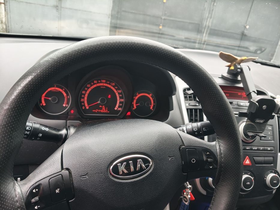 Vând KIA ceed 1.6 diesel