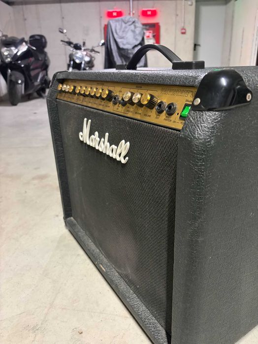 Amplificator Marschall VALVESTATE '80V, pedala schimbare canale+reverb