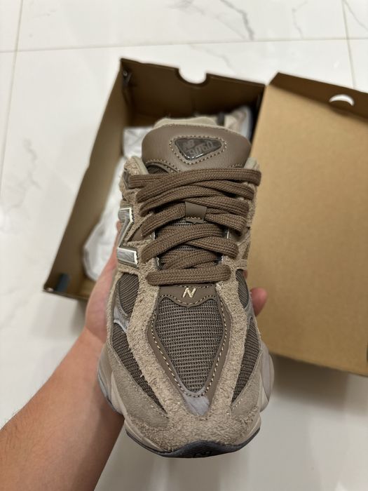 New Balance 9060 "Mushroom Brown"