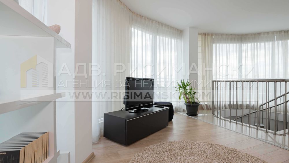 Продава се Мезонет в Бургас, Сарафово - 300 кв.м за 1167 €/кв.м - Снимка #8