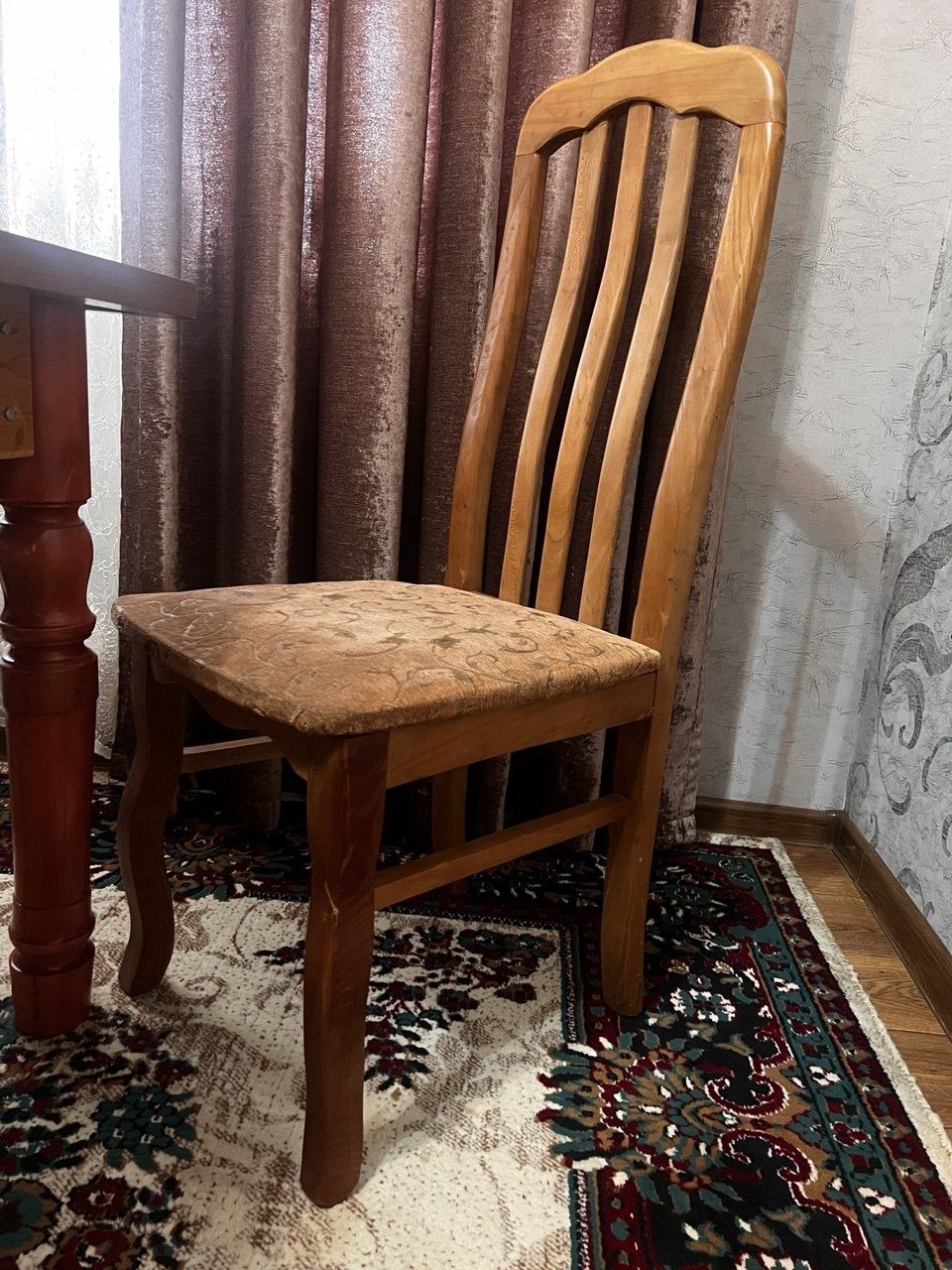 Стол с 10 стульями, орех