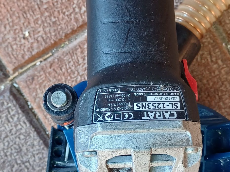 Masina de făcut caneluri CARAT de 1700 W