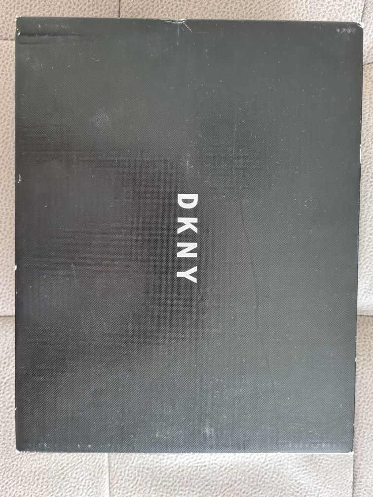 DKNY noi, marimea 38,5, originale 100%