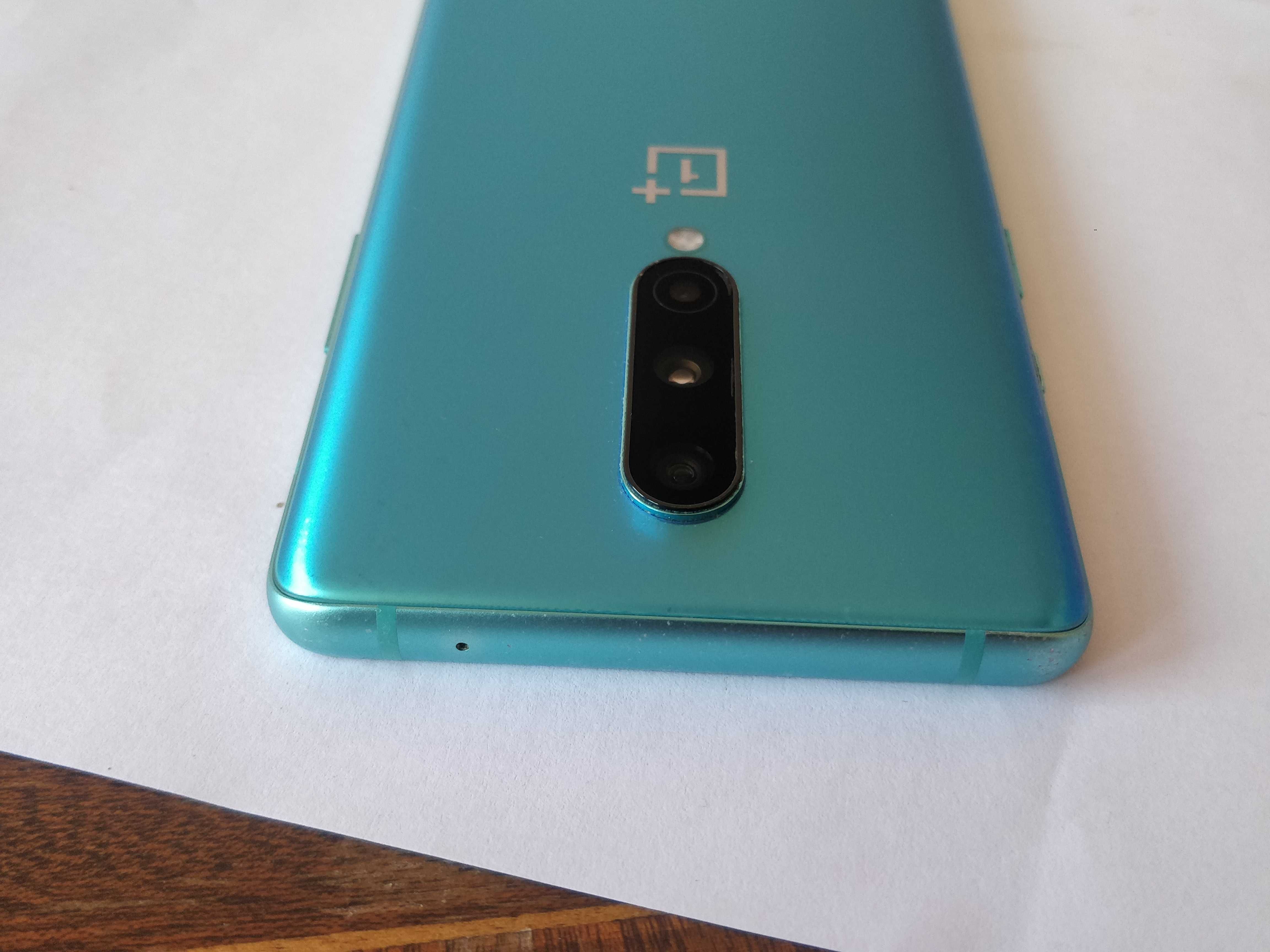OnePlus 8 256GB/12GB(+12GB) перфектен екран, отлично състояние; кутия