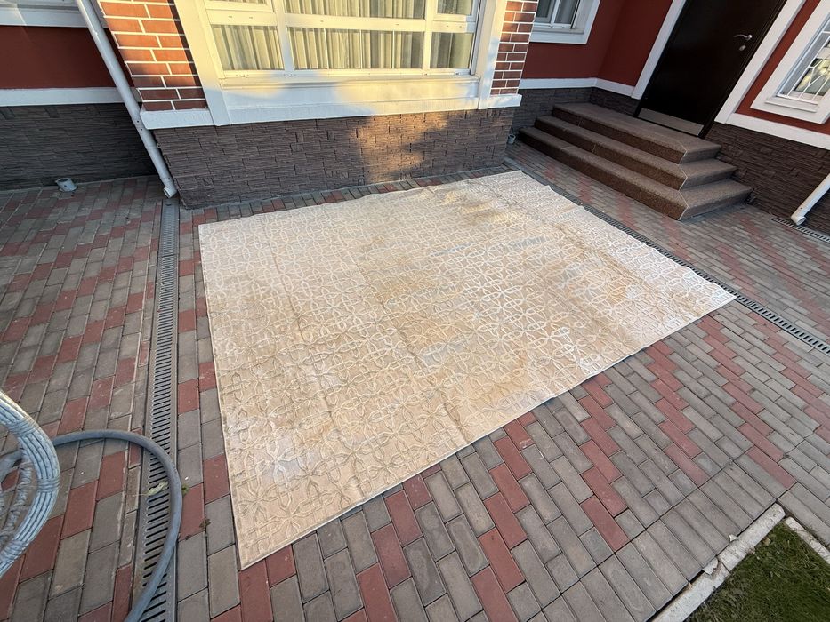 Продам ковер 280х380 см
