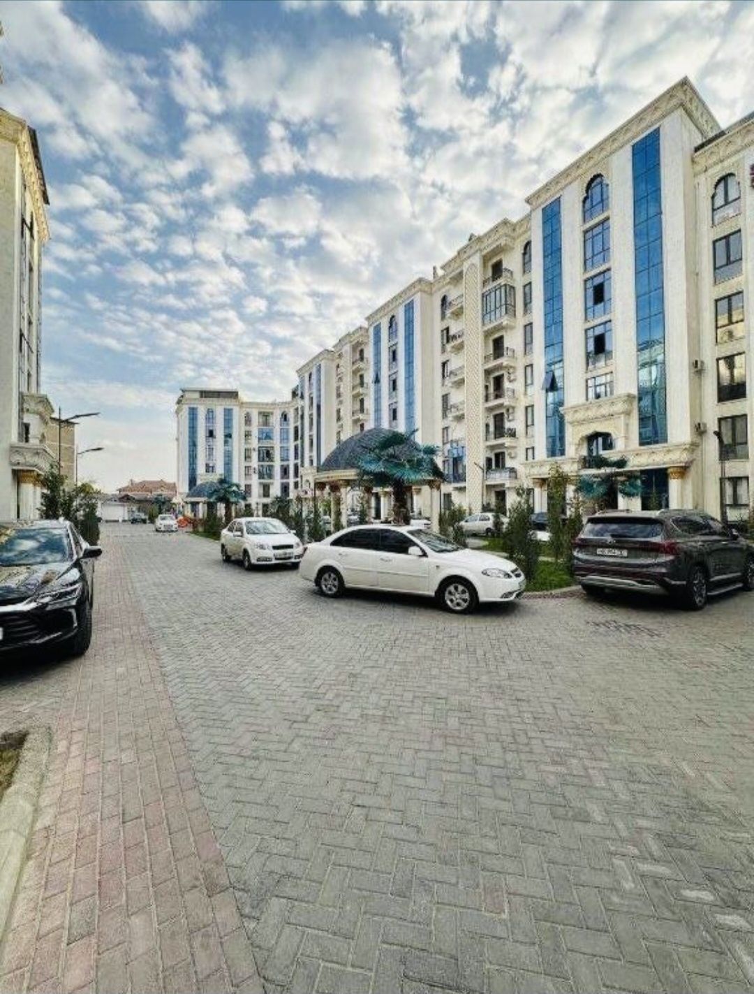 Huvaydo mahalla JK Abu Dabi  5 / 6 + Terassa /7 etaj  530 kv