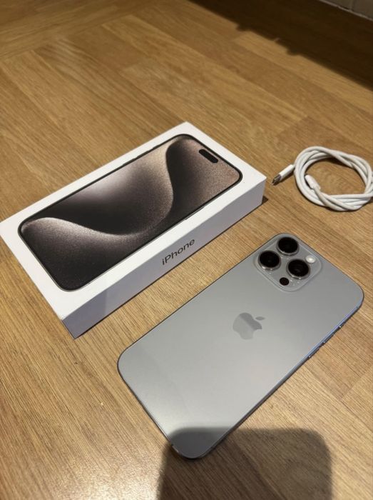 Iphone 15 pro max natural titanium