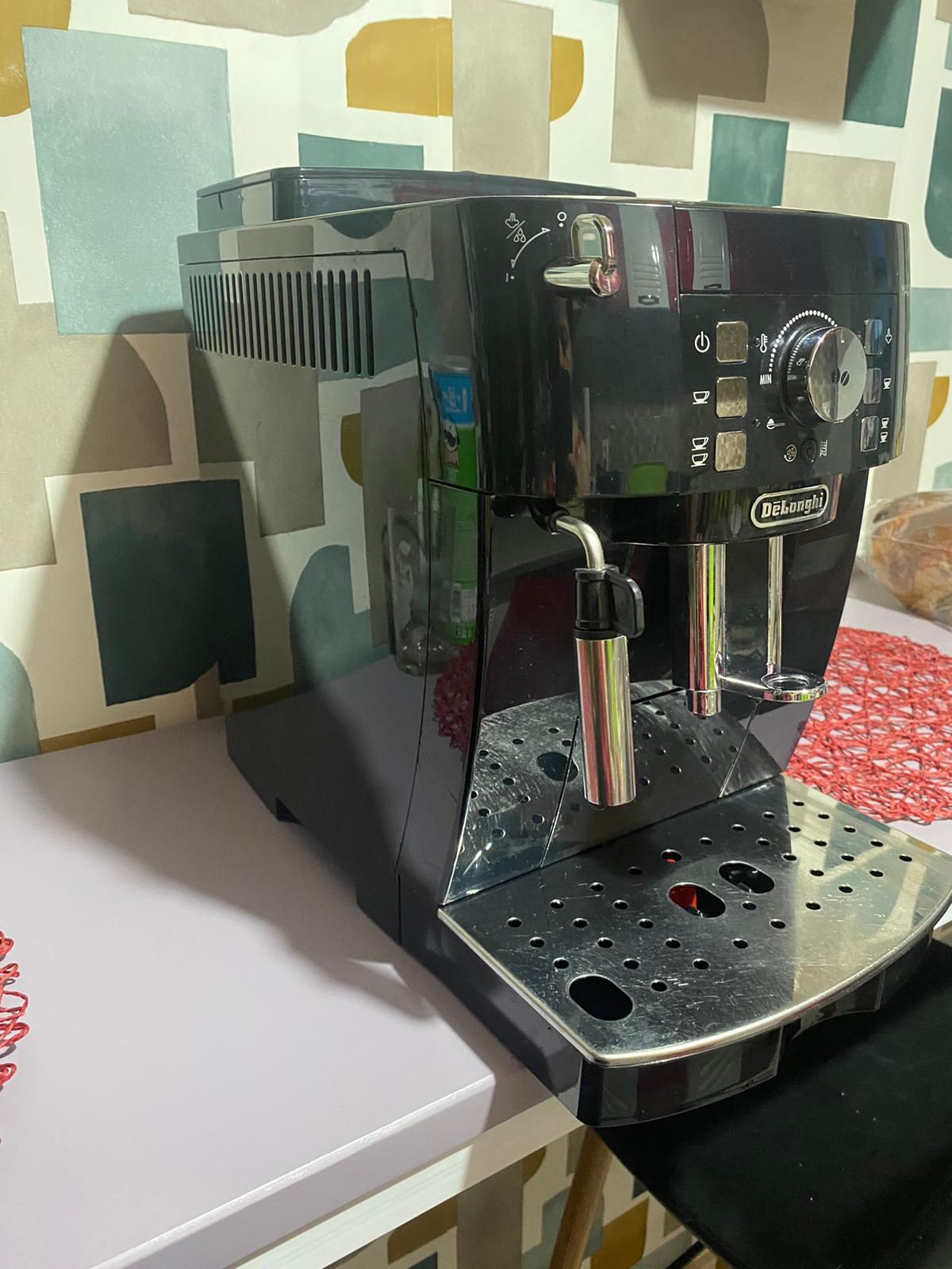 DeLonghi magnifica S