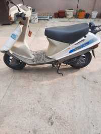 Vand scooter Suzuki