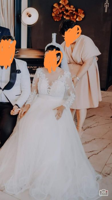 Vând rochie de mireasa+ voal