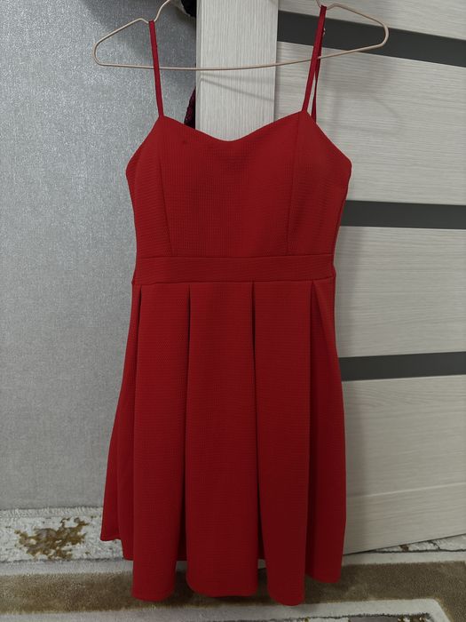 Красное платье, б/у