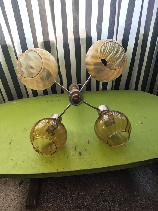 Полилей с четири стъкла