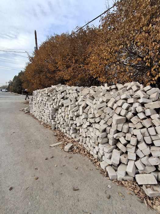 5000 гишт сотилади