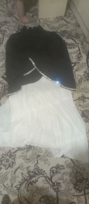 Ayollar koʻfta yufkasi rangi oq qora razmerxxl kiyilmagan yangi