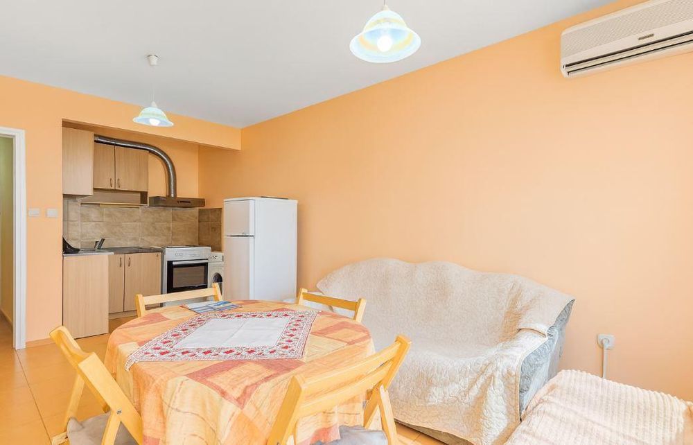 Двустаен апартамент в района на Лятно кино Тракия!