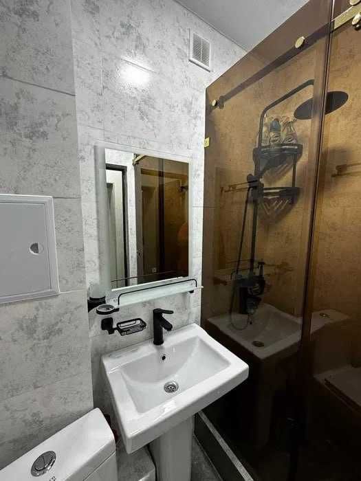 СРОЧНО Сдаётся кв ор-р Дружба Народов 1/3/9 ро-н Шайхантахурский 977*