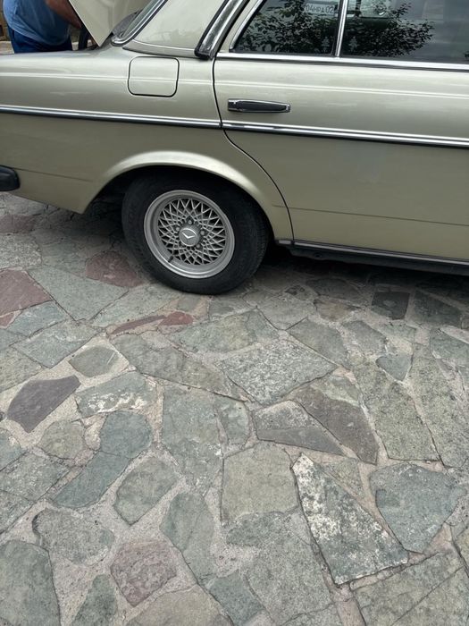 Сетчатые диски (BBS стиль) на Mercedes W123, R14