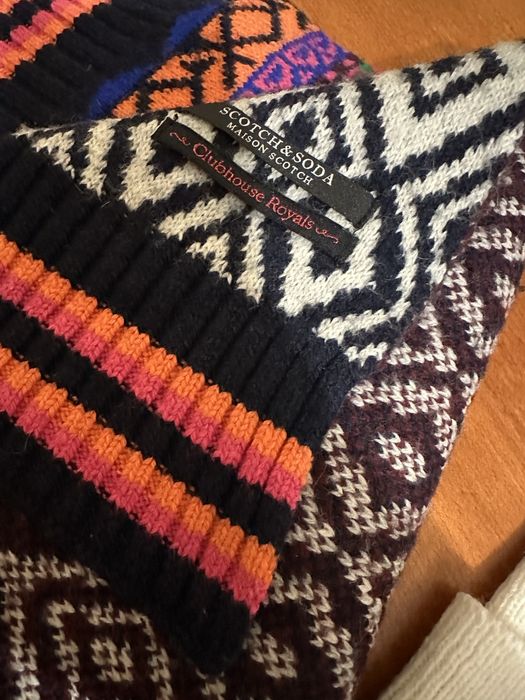 Шал на Scotch&Soda и шапка Daniel Hechcer