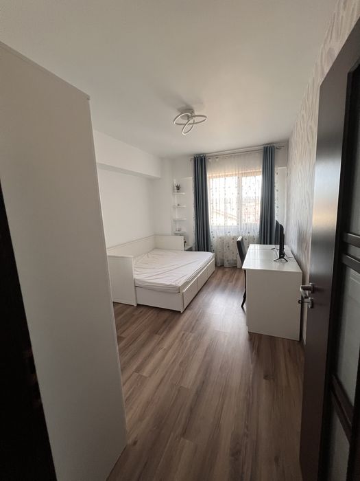cameră de închiriat într-un apartament modern de 3 camere Prl Ghencea