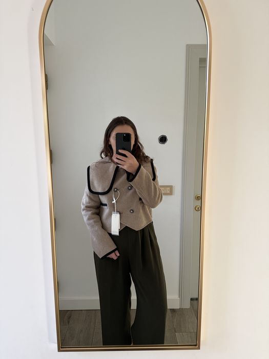 Jacheta lana noua cu eticheta