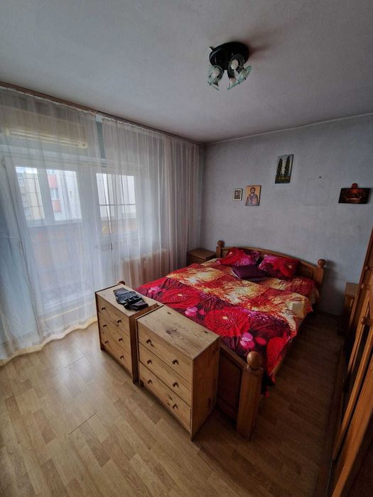 Proprietar, inchiriez apartament cu 3 camere pe bdul Mihail Sebastian