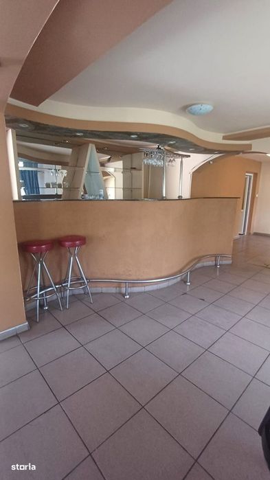 Spațiu cu potențial – restaurant/cafenea cu terasă de 200 mp