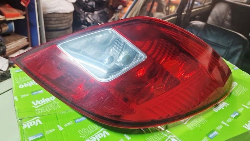 ОРИГИНАЛЕН ДЕСЕН СТОП за opel corsa 2012