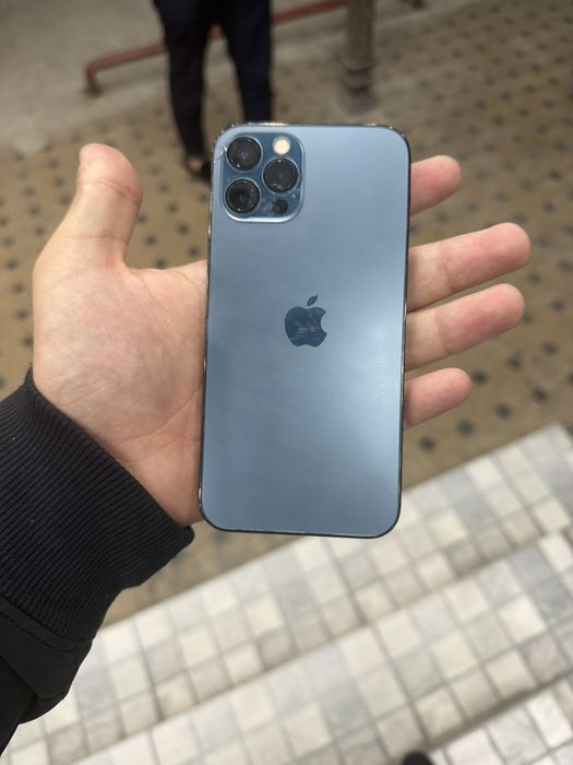 iPhone 12 про в нормальном состояние