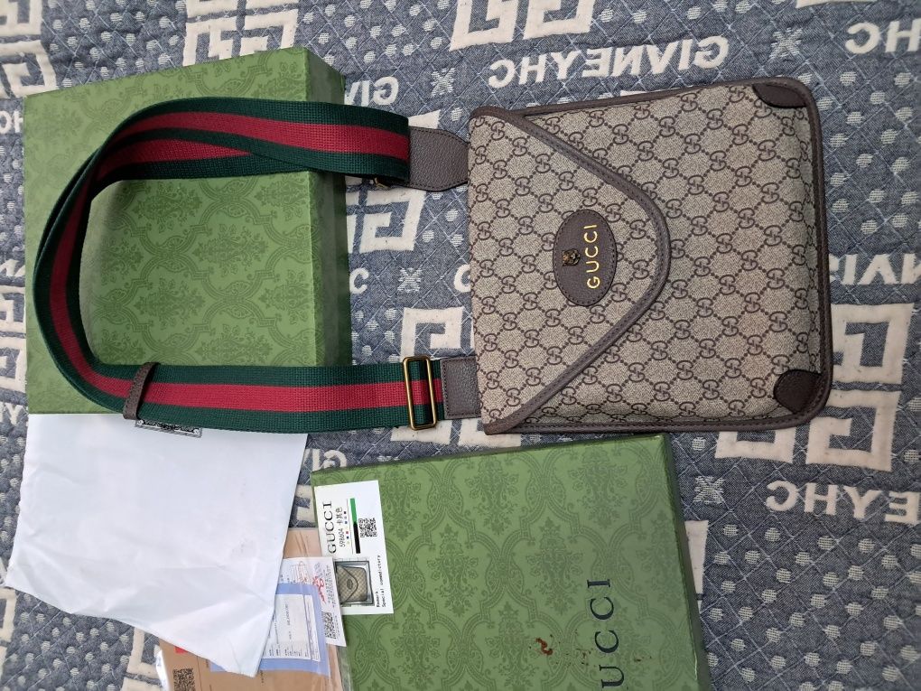 Gucci sumka sotladi