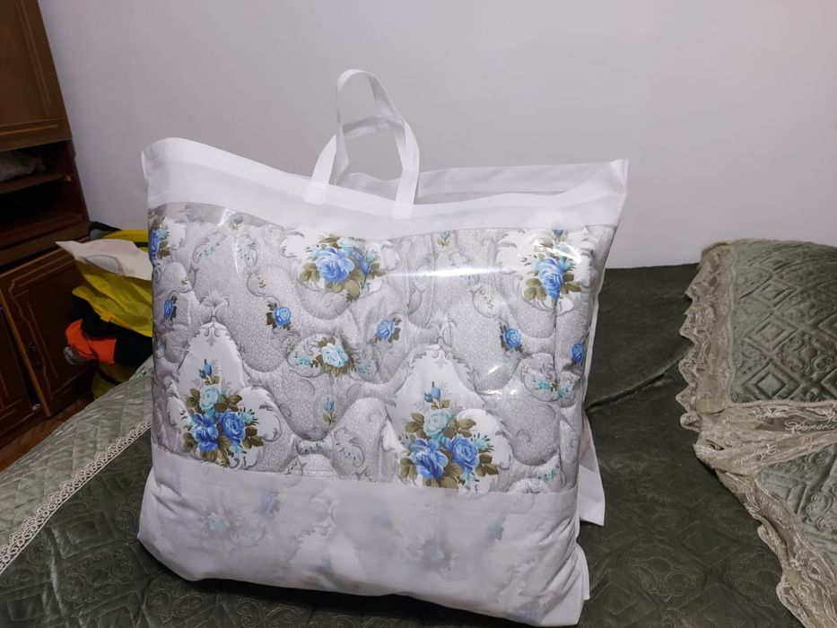 Продам 2 х спальное одеяло на синтепоне легкое теплое