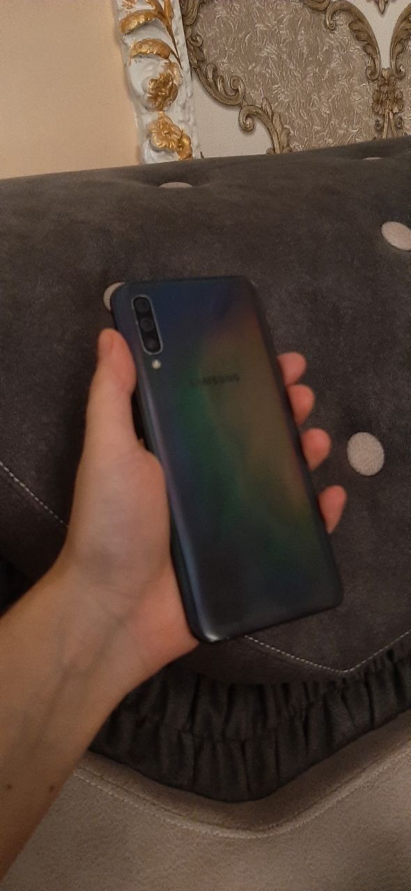 Samsung A50 2 oy garantiya