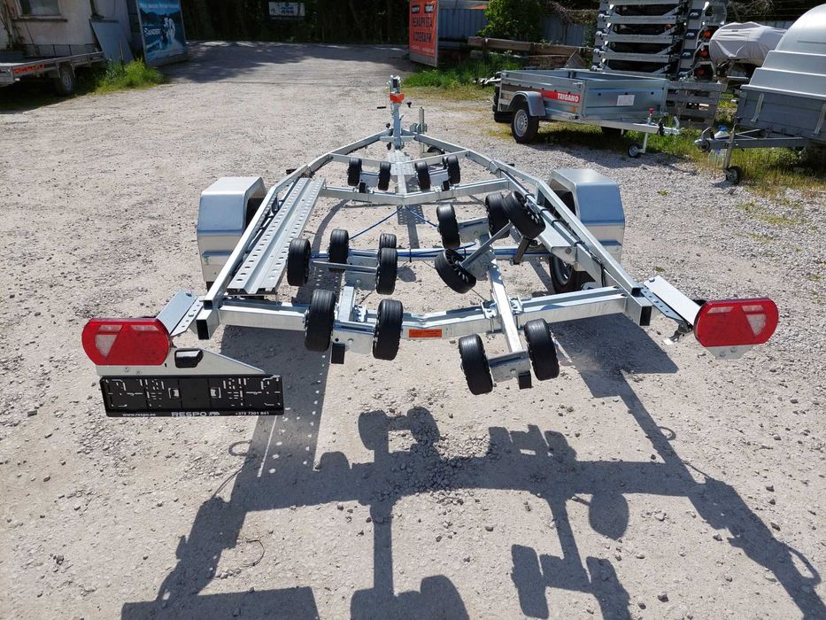 Колесар за лодка до 650см Respo 1800V661L209