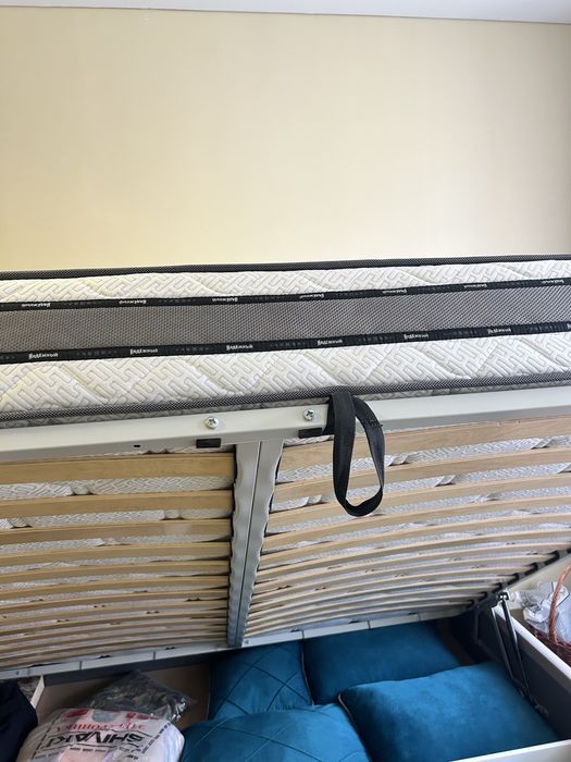 Продается кровать 2.00*2.00