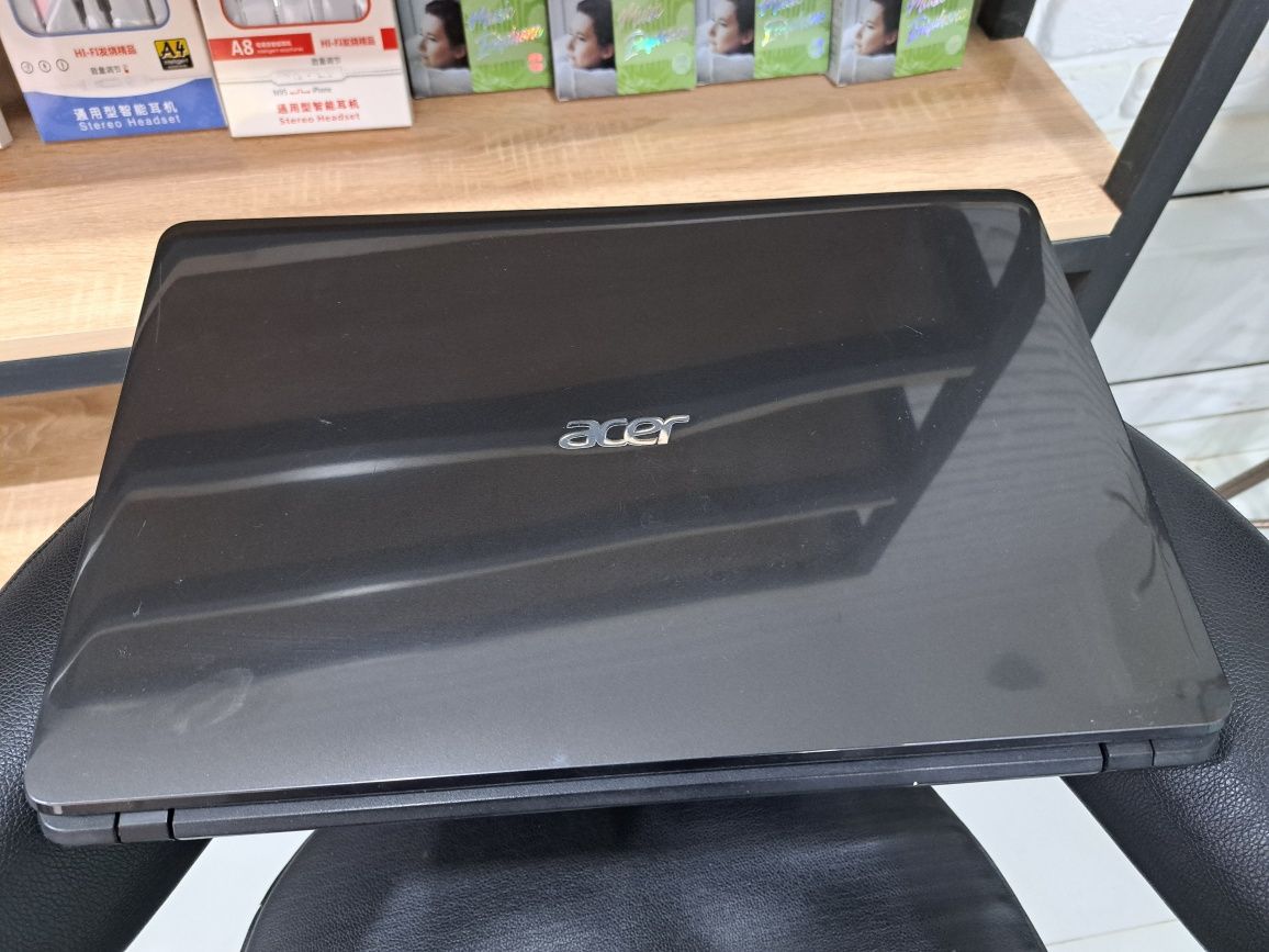 Ноутбук Acer i3 сатылады