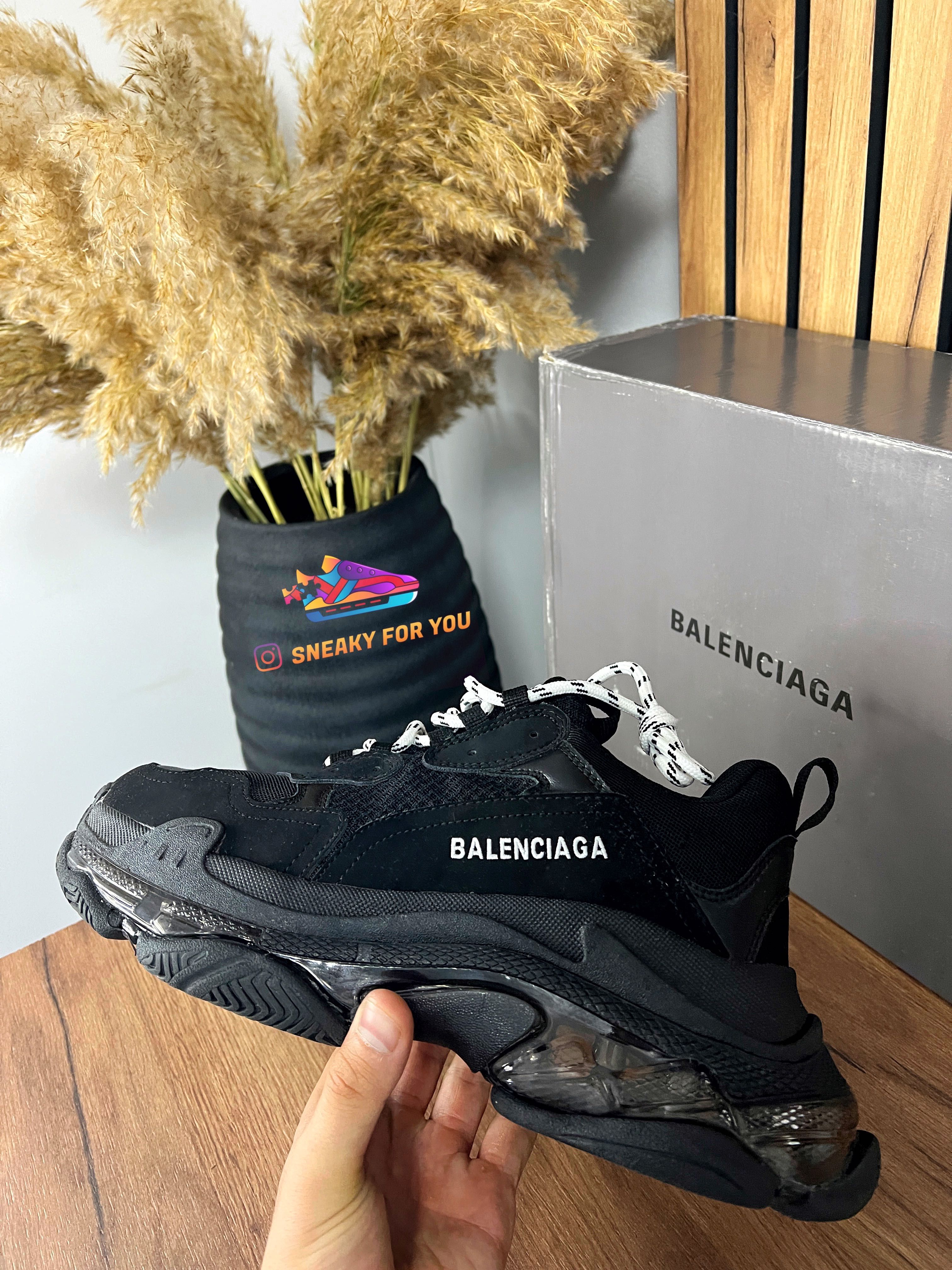 38-44 Balenciaga Triple S Black