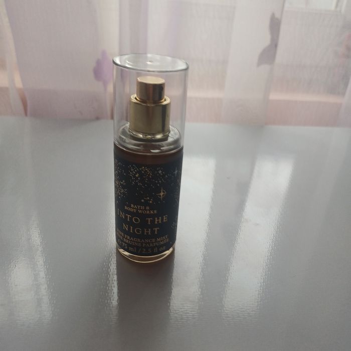 Parfum "into the night" bath and body works 75ML
