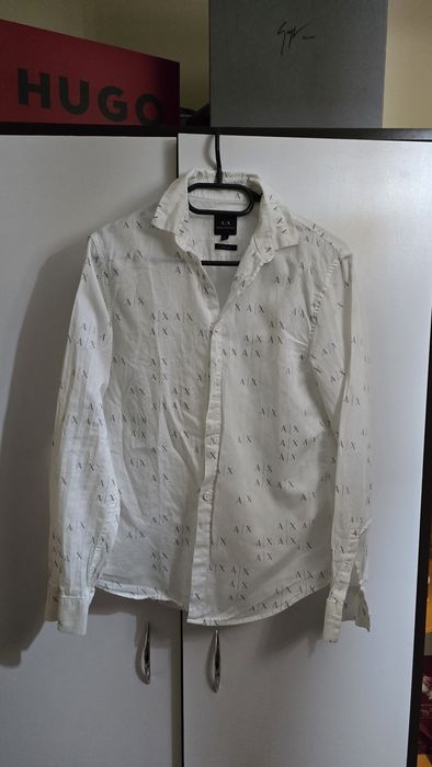 Риза Boss и Armani Exchange