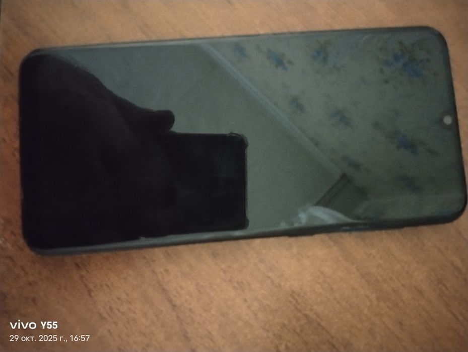 Продам смартфон Самсунг А50