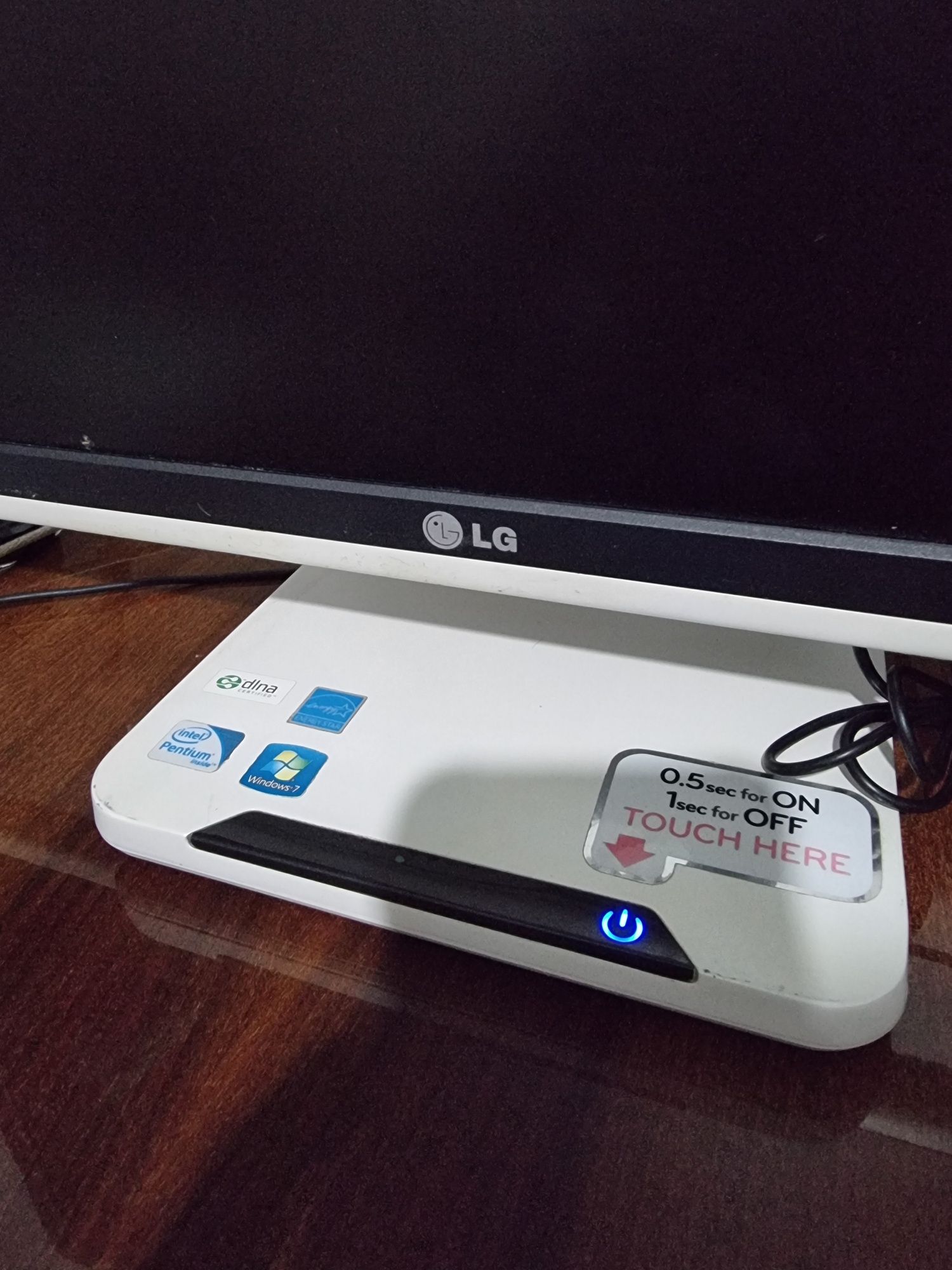 LG monoblok (all in one computer) V300-LE40K