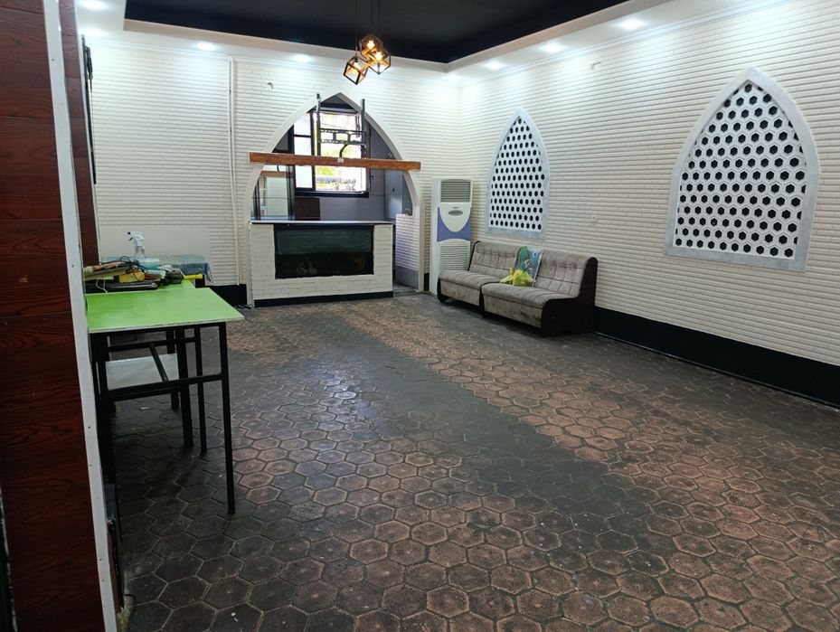 Сдается помещение 80м2 с оборудованием и мебелью под любой вид работы.